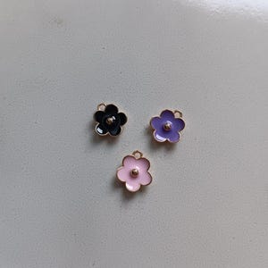 Enameled flower charms with gold base - 13x11mm x10