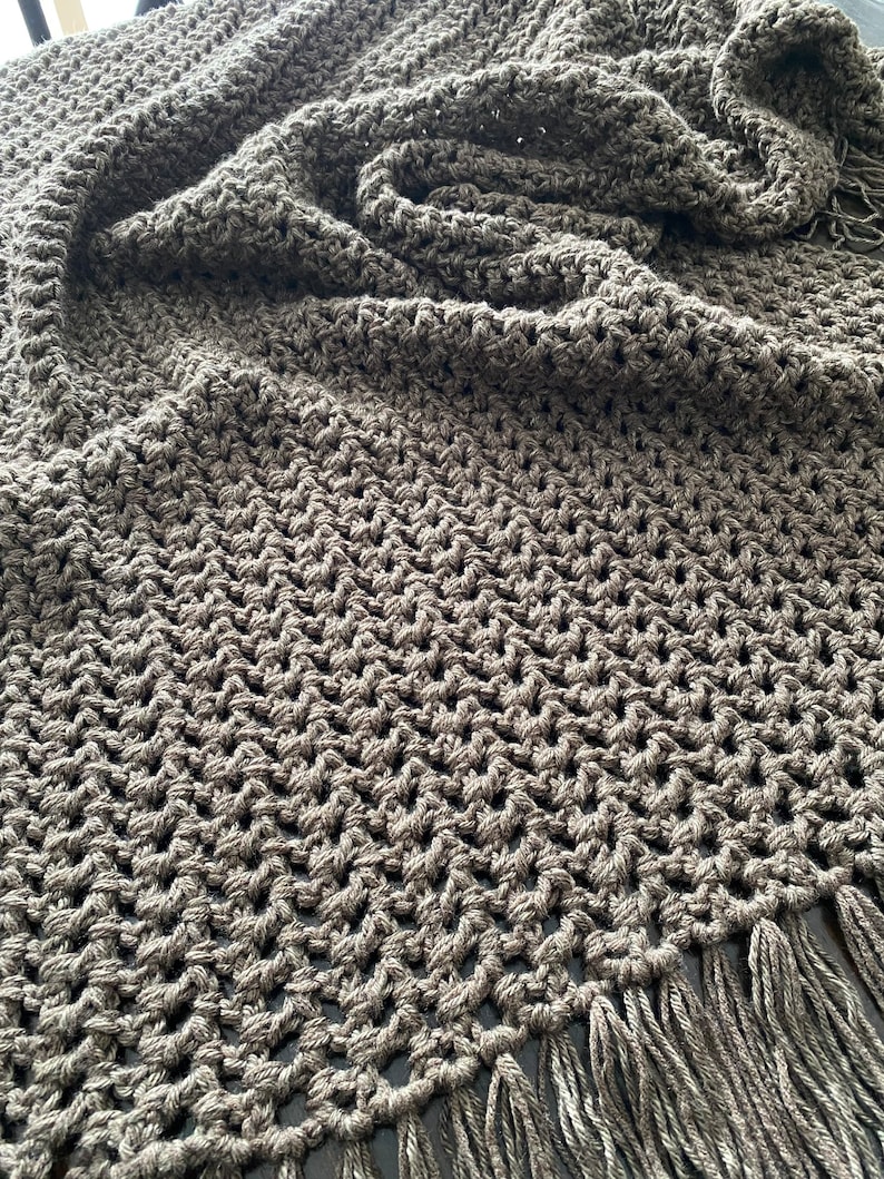 PinkPearlCrochetCA Crochet Throw Blanket - Thumbnail 3