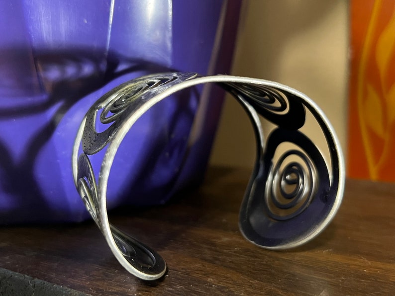 Swirl Pattern Cuff Bracelet image 5