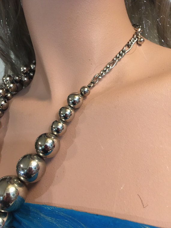 Large Silver Resin Ball Bead Necklace - image 8