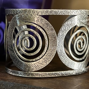 Swirl Pattern Cuff Bracelet image 6