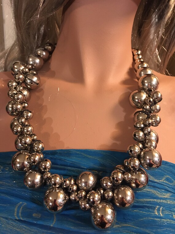 Large Silver Resin Ball Bead Necklace - image 1