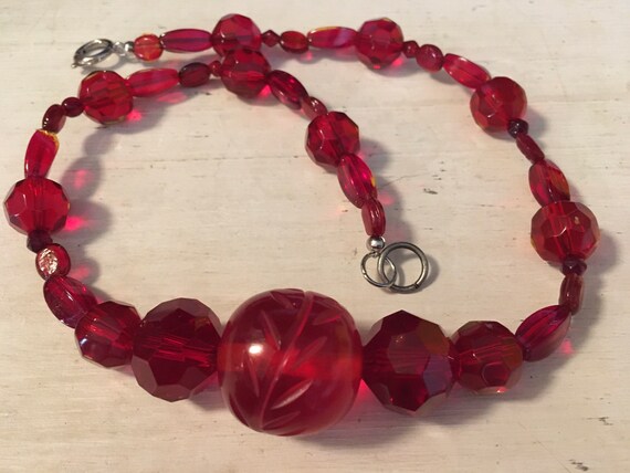 Retro Faceted Glass Bead Necklace - image 10