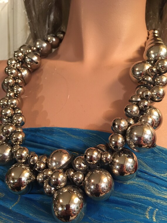 Large Silver Resin Ball Bead Necklace - image 3