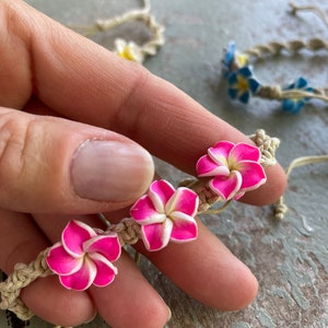 Hawaiian flower bracelets macrame hemp plumeria bracelet tropical beach jewelry adjustable image 7