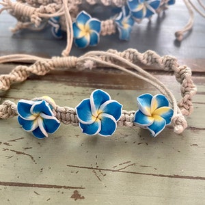 Hawaiian flower bracelets macrame hemp plumeria bracelet tropical beach jewelry adjustable image 4