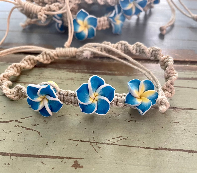 Hawaiian flower bracelets macrame hemp plumeria bracelet tropical beach jewelry adjustable image 4