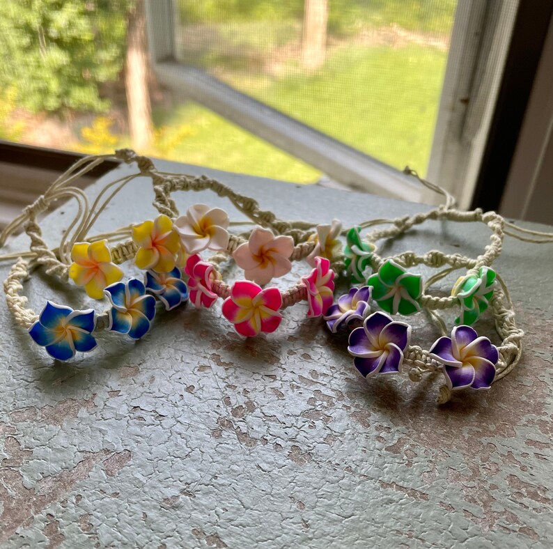 Hawaiian Plumeria Flower Bracelets Colorful Macrame Hemp Etsy