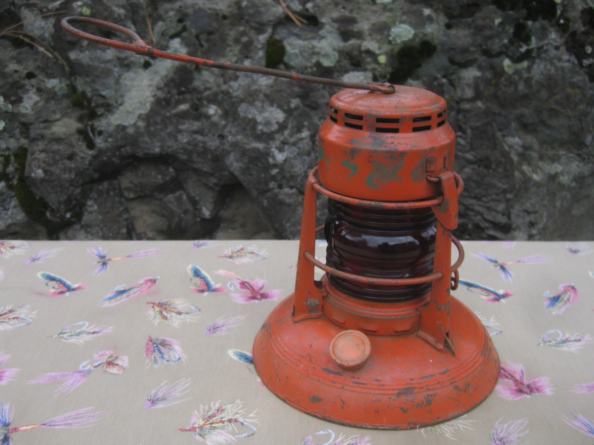 Sold at Auction: Dietz 40 Traffic Guard Lantern and Two Battery Powered  Lanterns