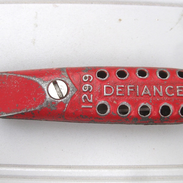 Vintage Red DEFIANCE No. 1299 Fixed Blade Cast Iron Utility Knife Box Cutter, c.1940s