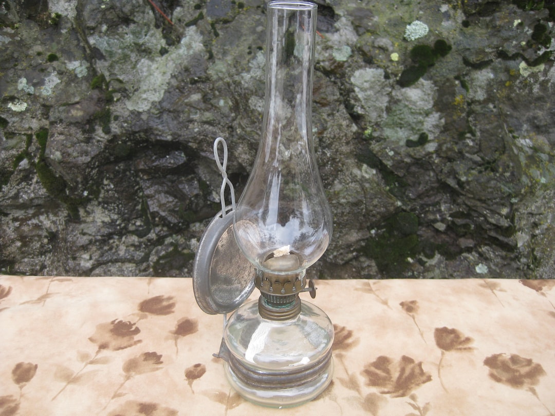 Antique Glass Wall Mount Kerosene Oil Lamp Hurricane Lantern W