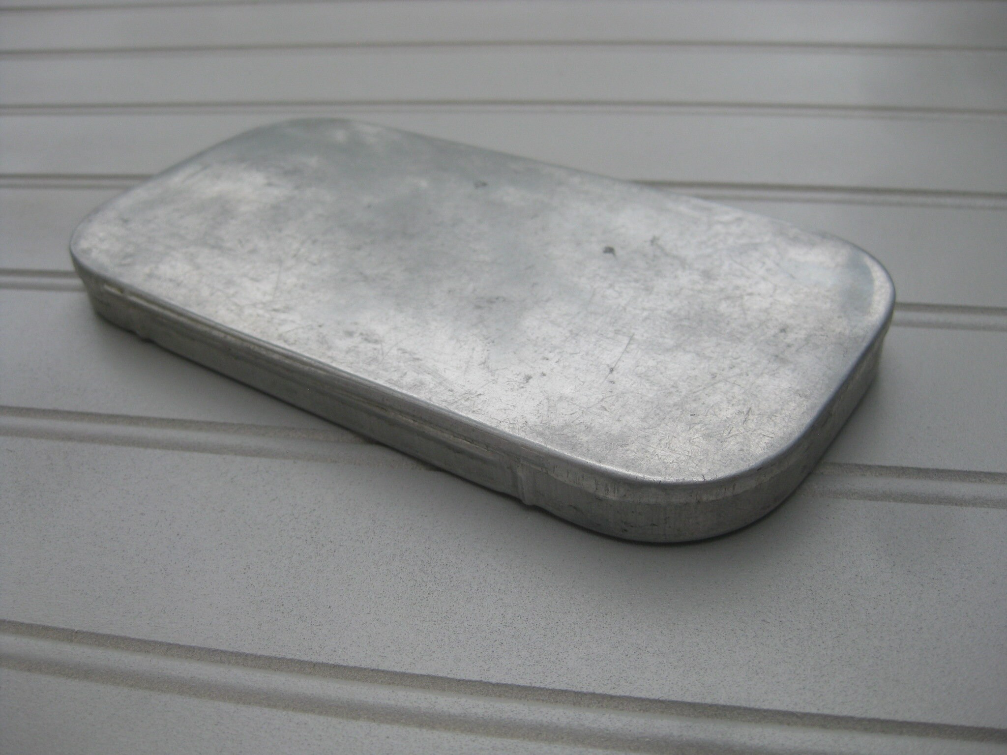 Vintage Aluminum Fly Fishing Box Fly Case W/ Handcrafted Flies Pocket Size  