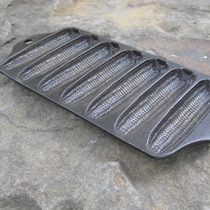 Vintage GRISWOLD #262 Cast Iron Mini Corn Stick Cornbread Pan  Erie, PA