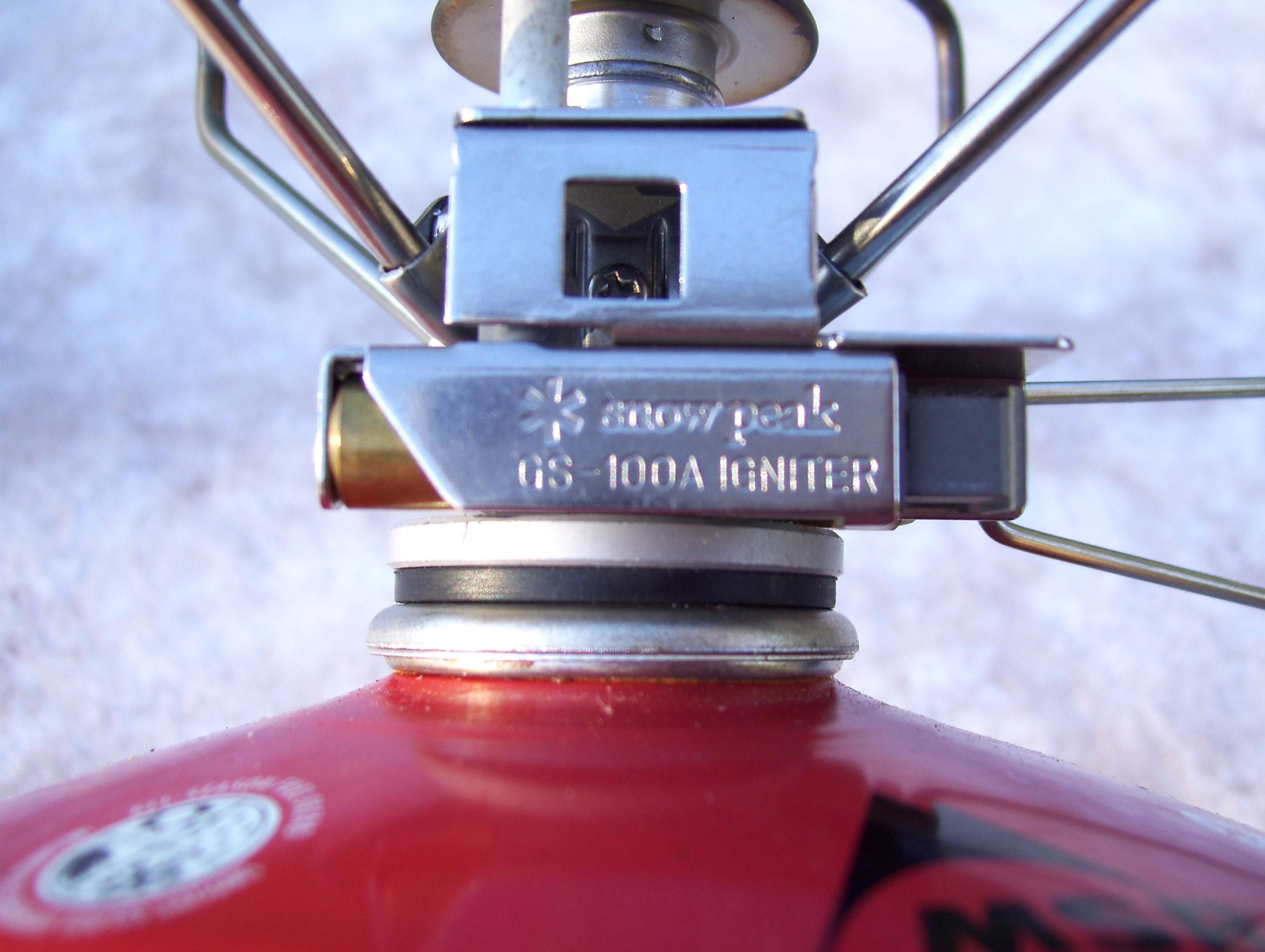Snow Peak Gigapower Stove GS-100A & Titanium 700ml Pot, Ultralight