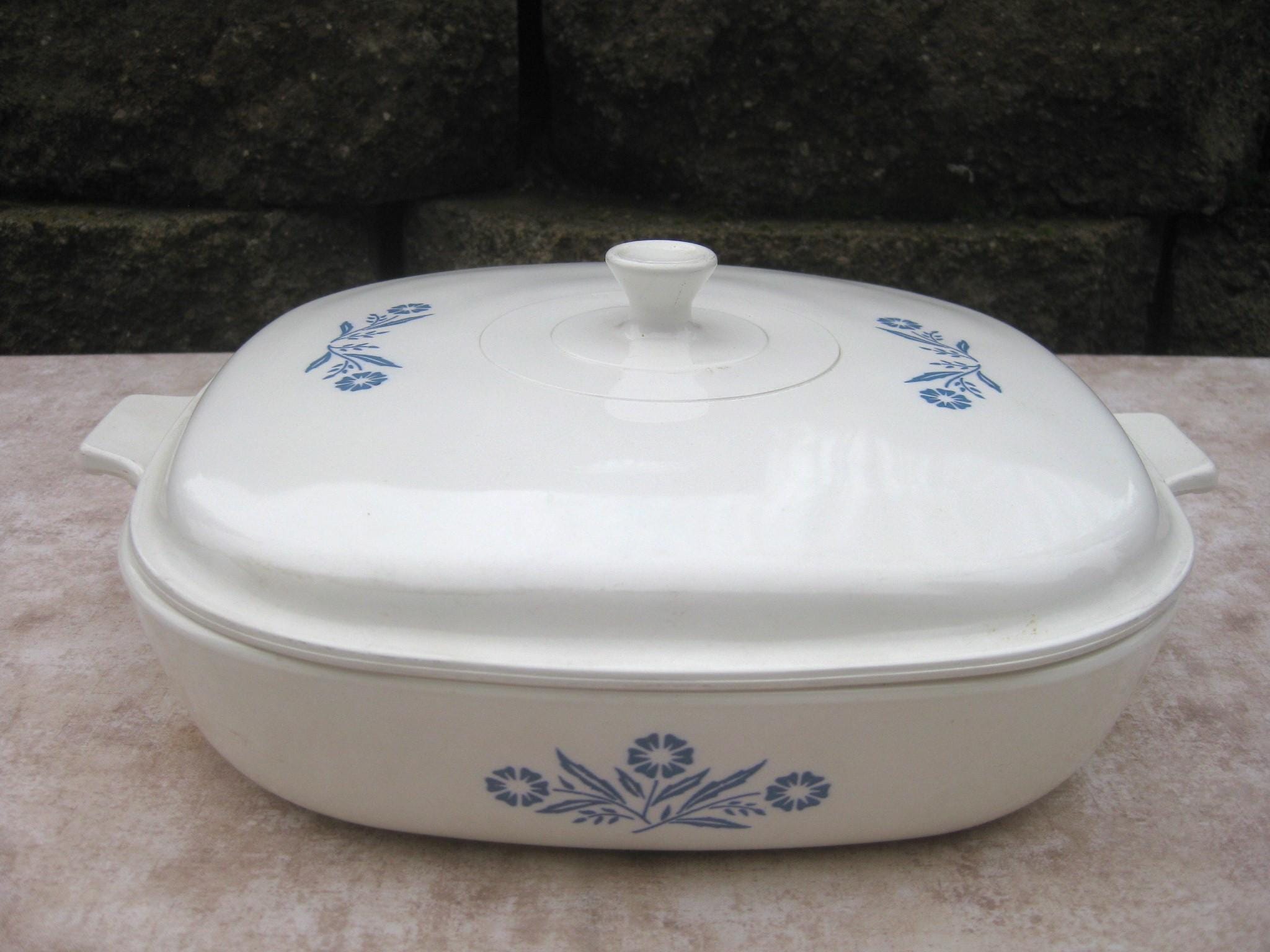 Mid-century CORNING WARE PYROCERAM B-26 Blue Cornflower Covered