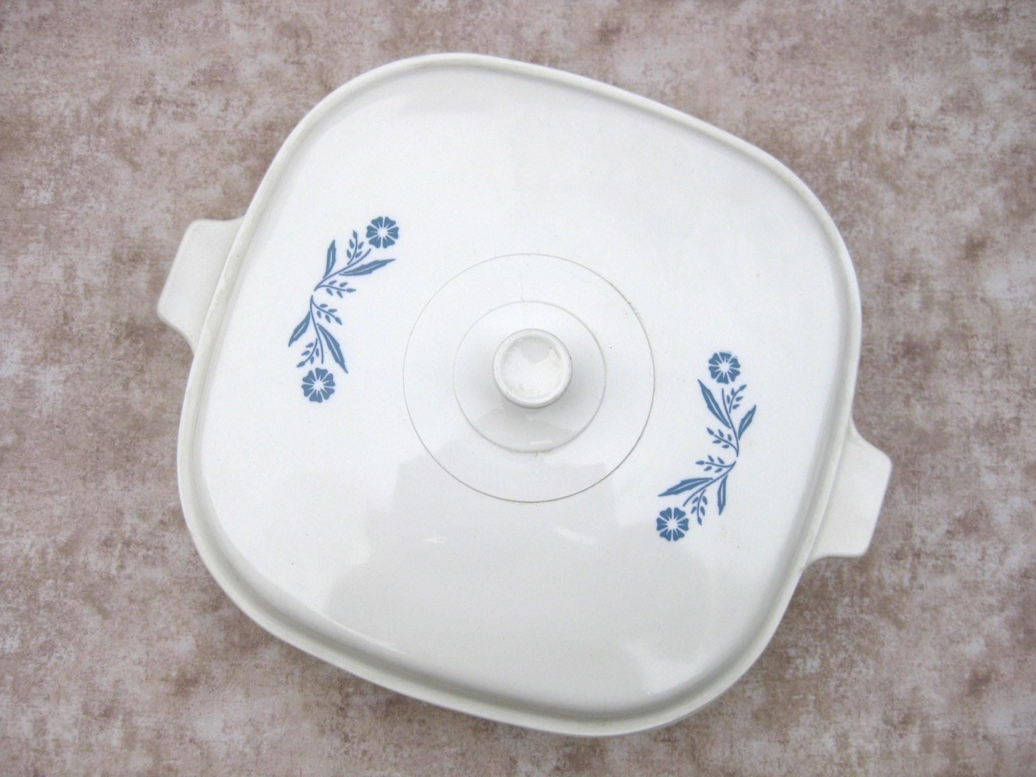 Mid-century CORNING WARE PYROCERAM B-26 Blue Cornflower Covered