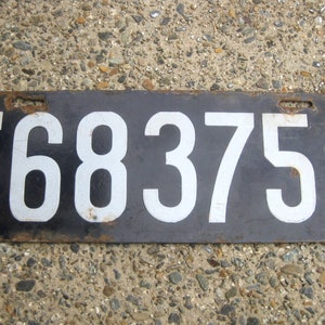 1915 MASSACHUSETTS Steel Porcelain License Plate Vehicle Auto Registration Tag 68375
