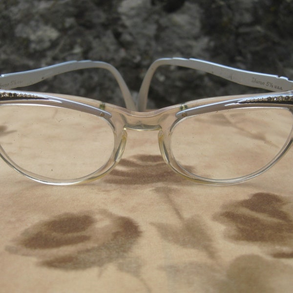 1950s Mid Century Woman's SHURON Chic Cat Eye Glasses Eyeglasses  USA