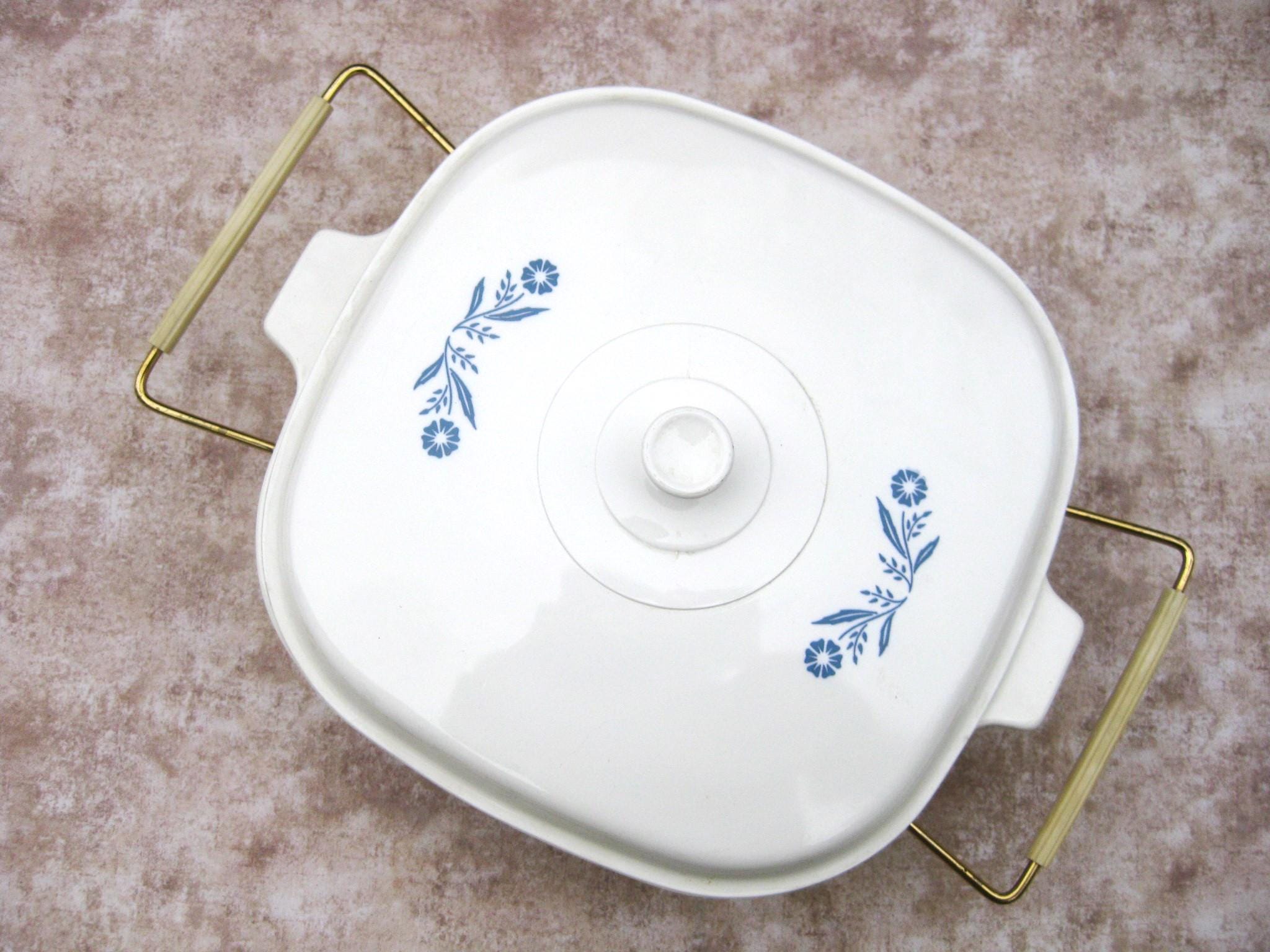 Mid-century CORNING WARE PYROCERAM B-26 Blue Cornflower Covered