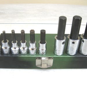 S-K PROFESSIONAL TOOLS 3/8&quot;, 1/2&quot; Drive 6 Pt. Hex Socket Set of (9)  Original Metal Case 