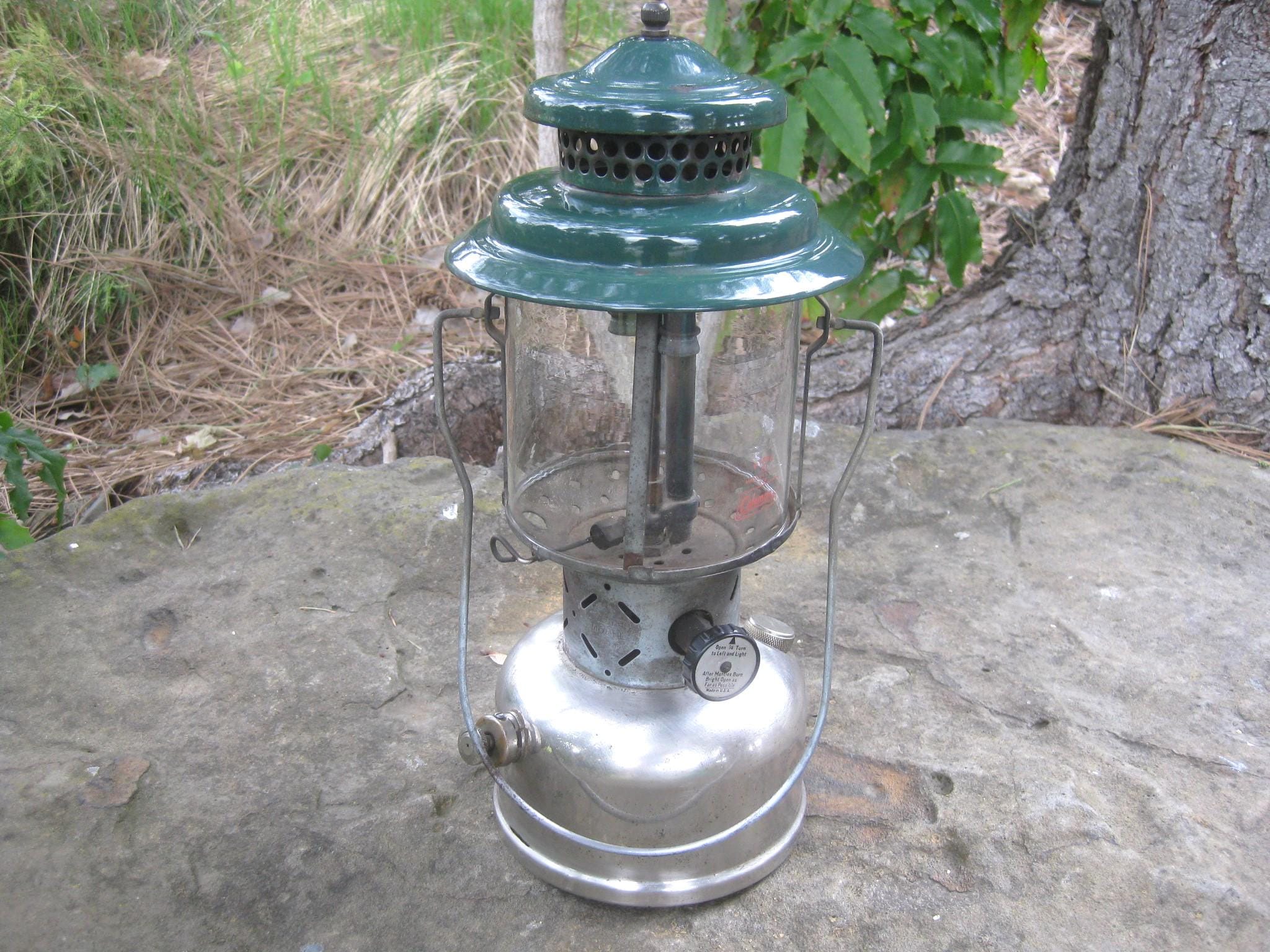 1950 COLEMAN 220D Double Mantle Camping Lantern W/ Nickel Plated