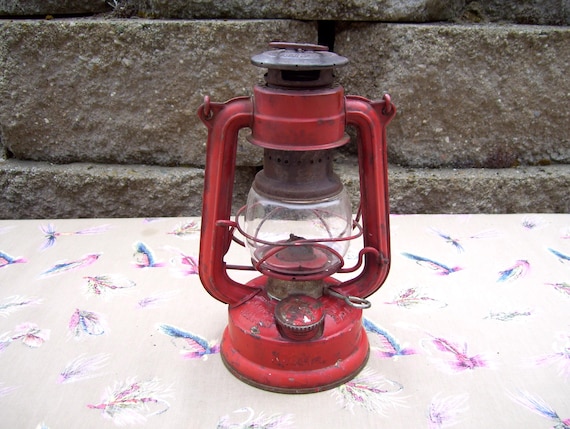【美品】Feuerhand №175 STURMFEST Vintage Red Feuerhand Sturmfest Super Baby Lantern 175 W/ Glass