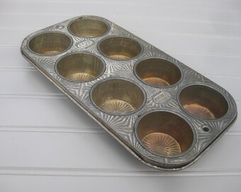 1950s EKCO OVENEX 8 Count Muffin Tin Cupcake Pan Waffle Pattern  Bakeware