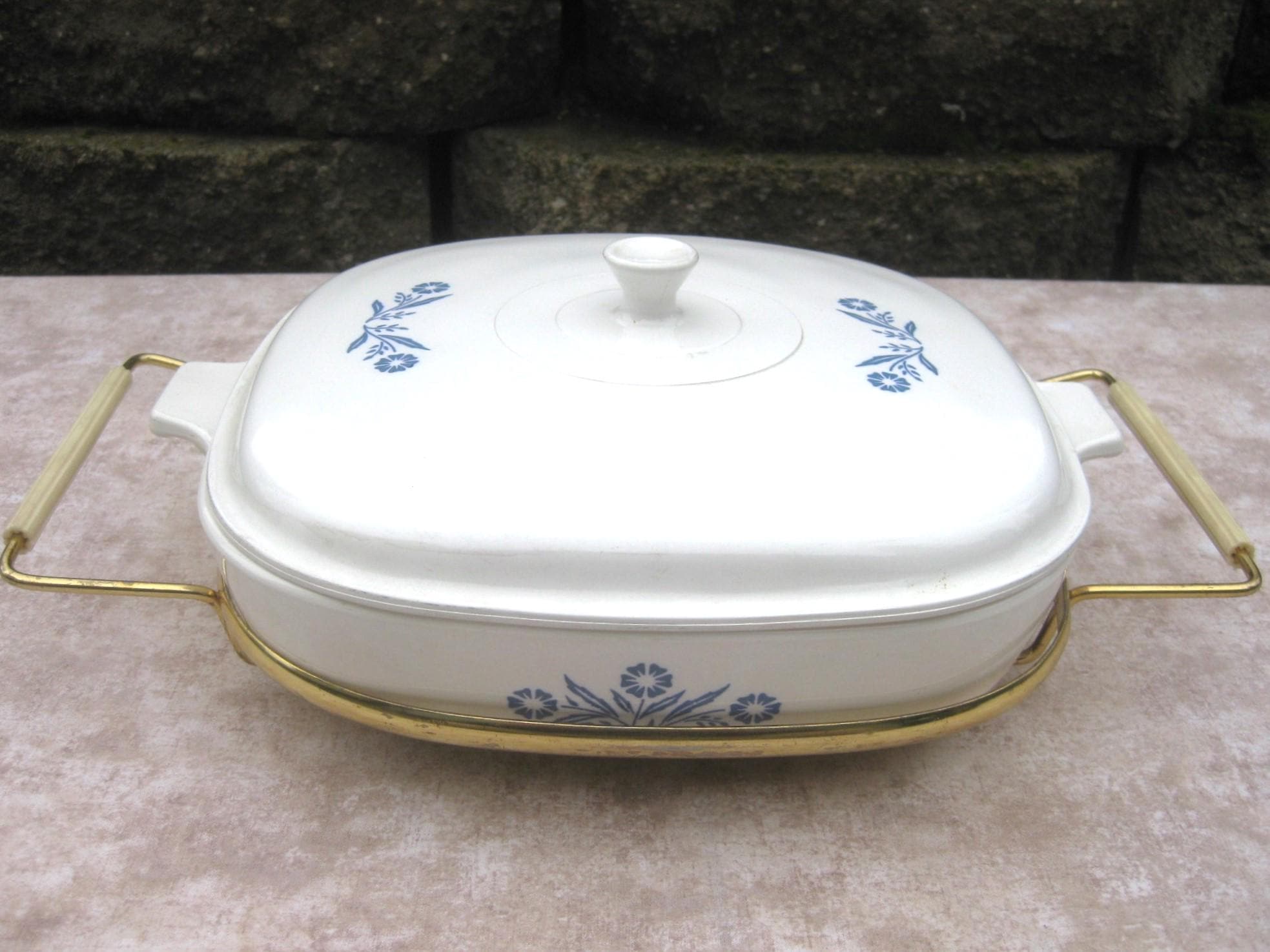 Mid-century CORNING WARE PYROCERAM B-26 Blue Cornflower Covered