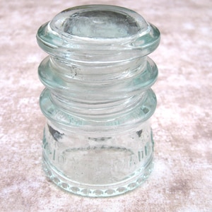 Beautiful HEMINGRAY No. 10 Ice Aqua 3&quot; Glass Insulator