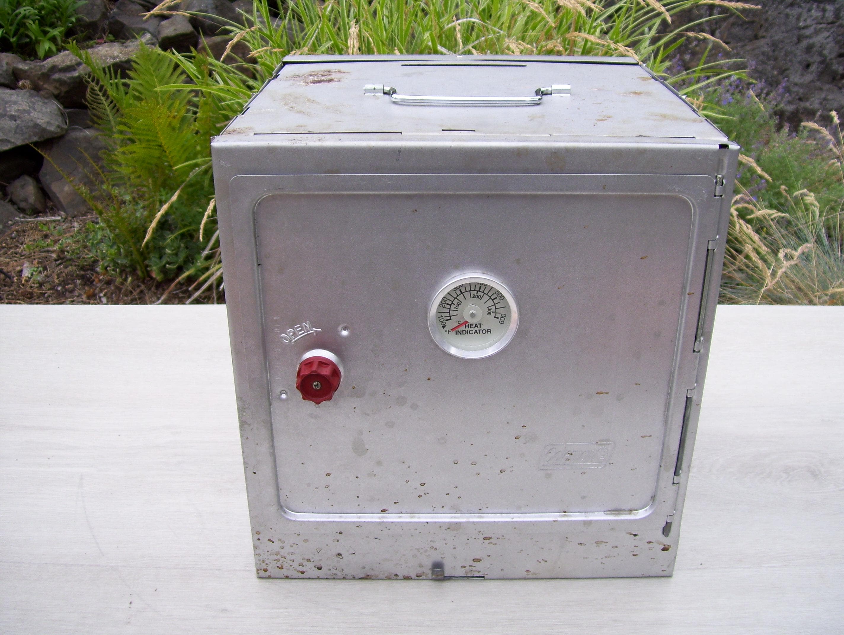Vintage COLEMAN Campstove Oven Model 5010C700 Collapsible Camp