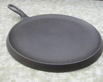 Vintage Unmarked LODGE No. 9 NG Cast Iron Griddle 10 3/4" Pancake Griddle, c. 1950s-1960s