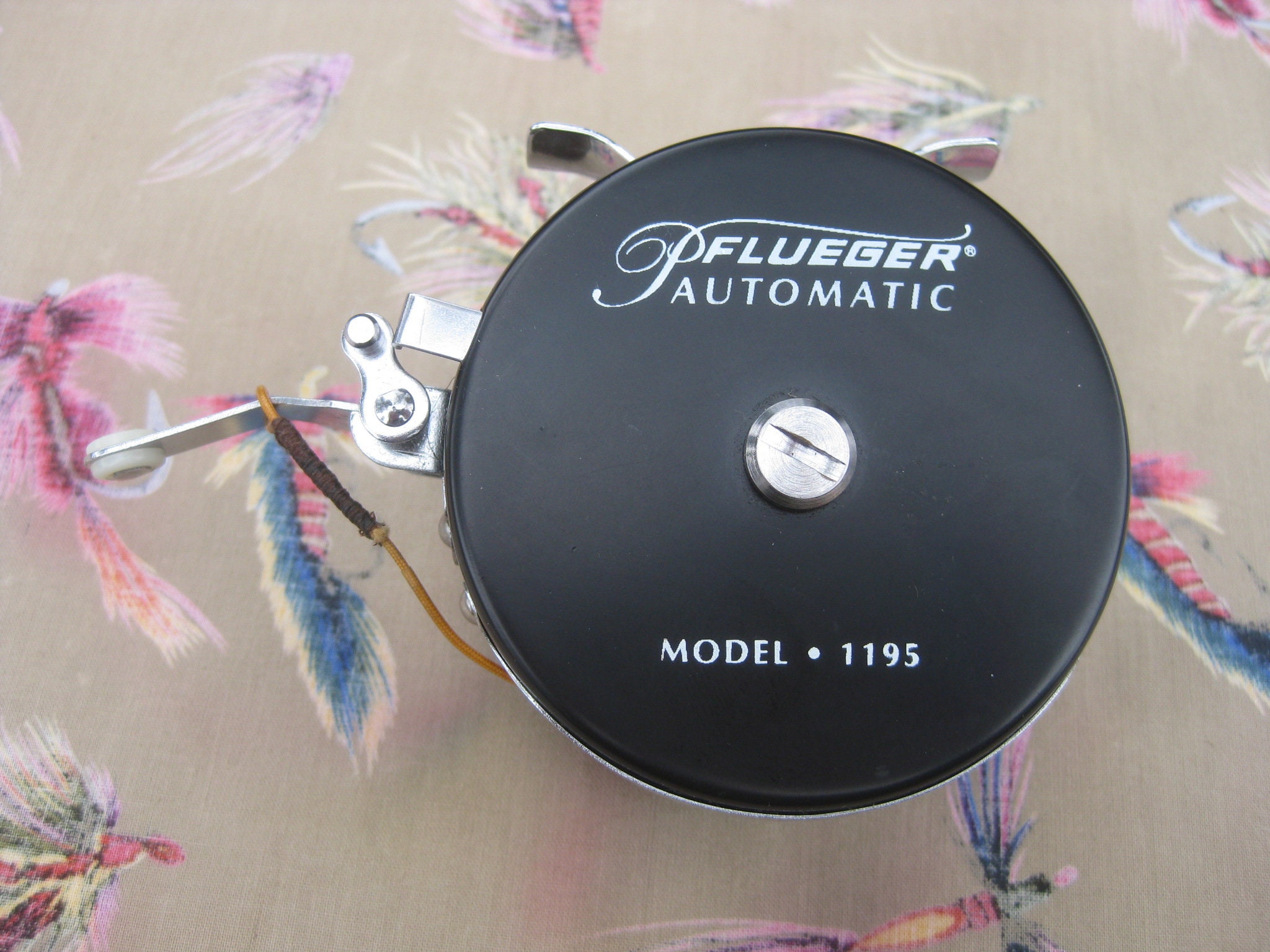 PFLUEGER Model 1195 Automatic Fly Reel W/ Fly Line USA MINT 