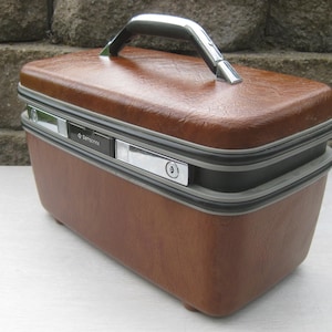 Mid Century SAMSONITE SILHOUETTE Brown Makeup Case Train Case Luggage Cosmetic Case