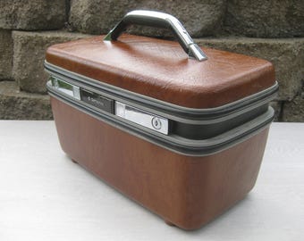 Mid Century Samsonite Silhouette Brown Train Case Makeup Case, 1970s Luggage