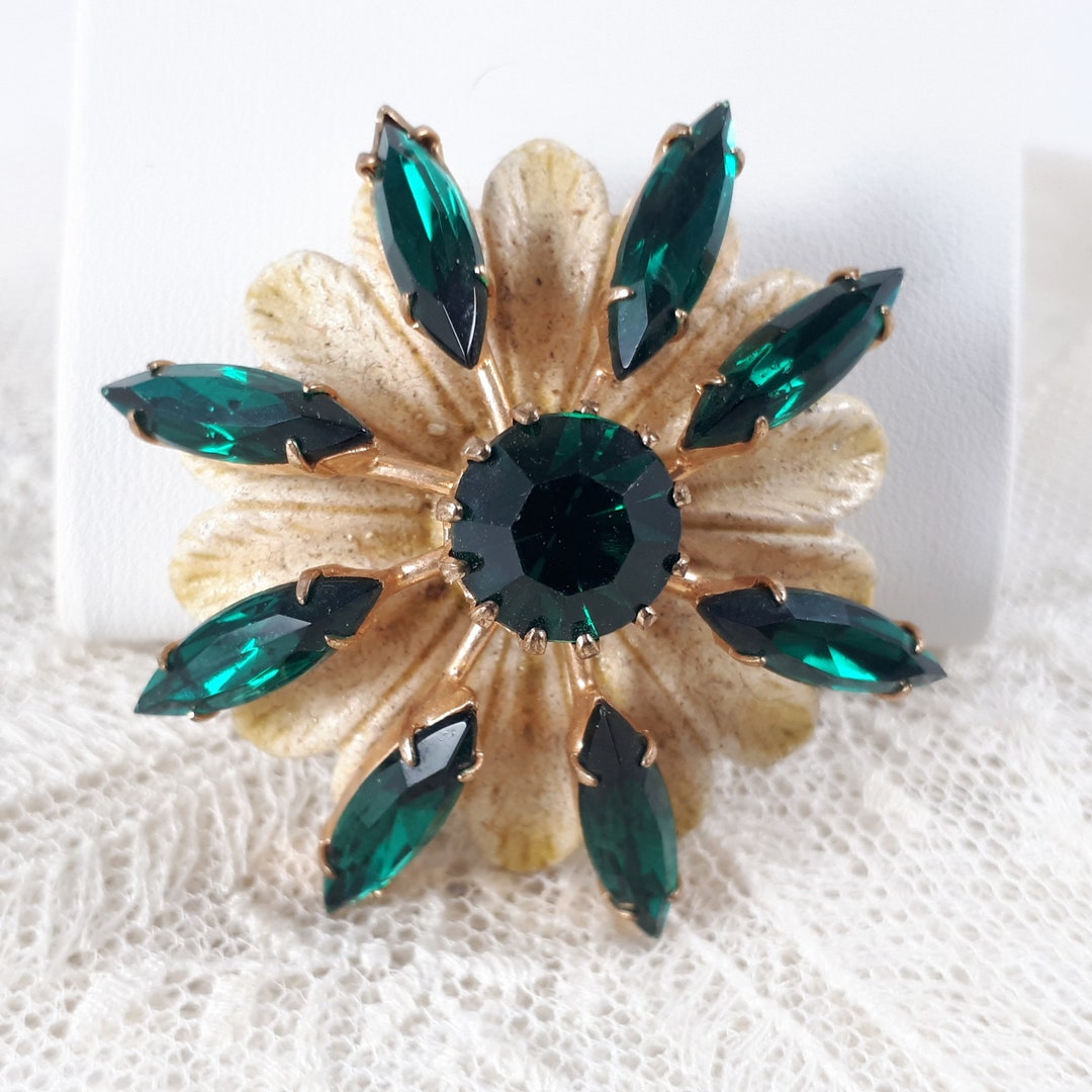 Vintage Emerald Green Rhinestone Flower Brooch, Lapel Pin