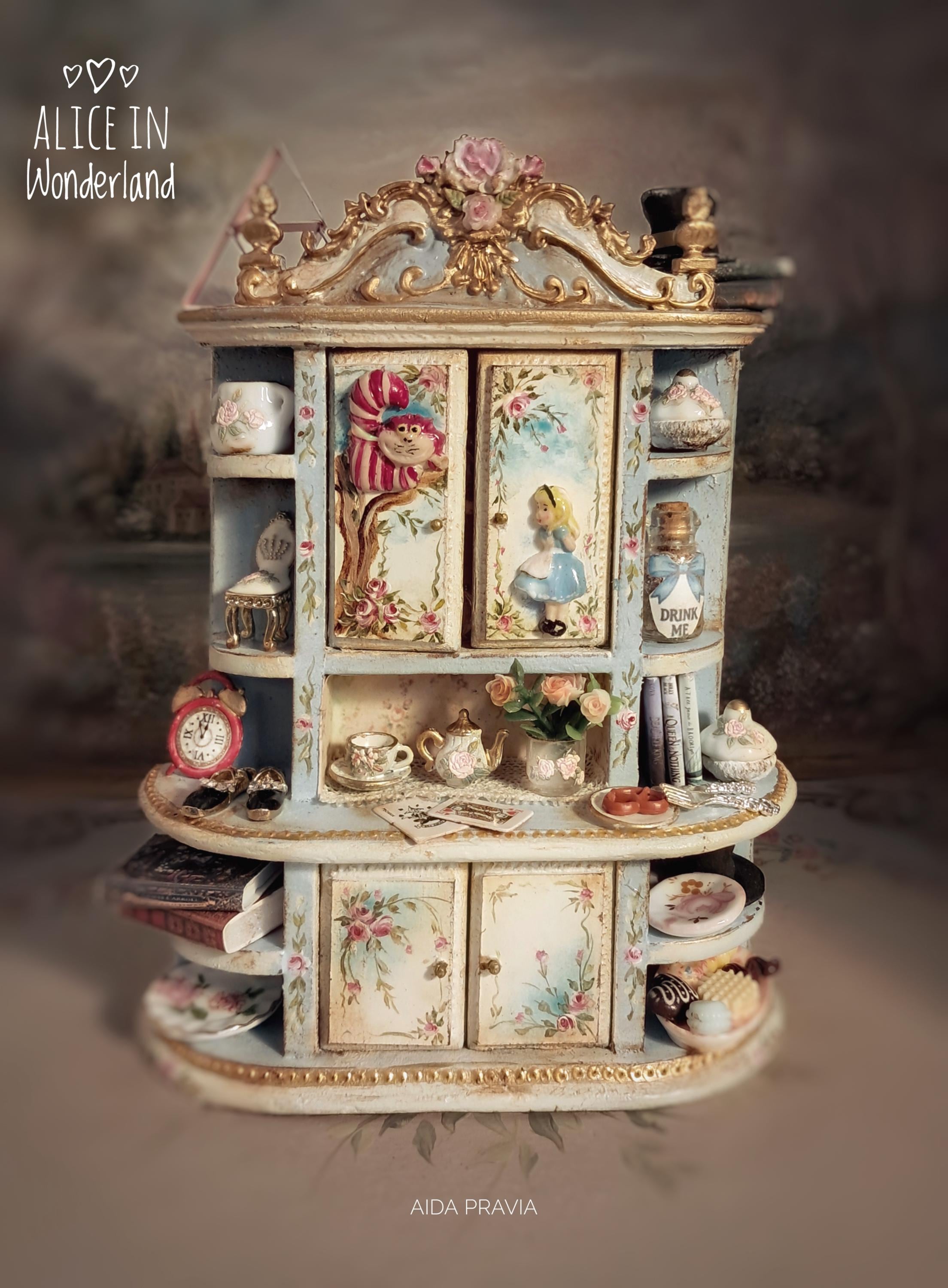 Alice in wonderland figurine - Etsy 日本