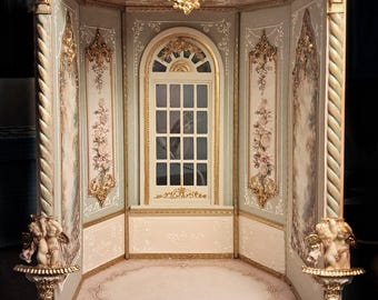 Baroque cabinet roses
