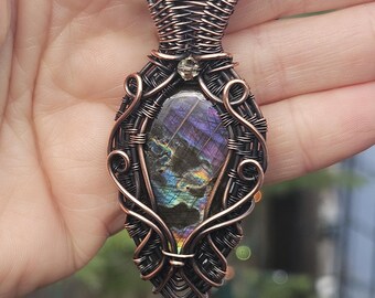 Handcrafted Spectrolite Labradorite Pendant Necklace with Intricate Copper Wire Wrapped Frame–One-of-a-Kind Witchy Jewelry Gift for Her
