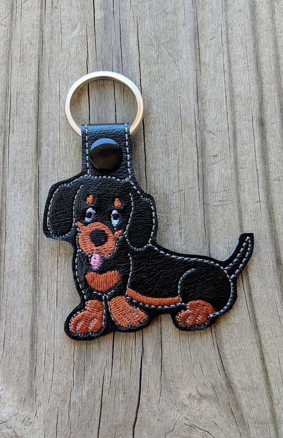 Dachshund keychain, Weiner dog gift, Dog Accessory, Dog Charm, Dog Lover,  Animal Lover, Gifts for CoWorkers, Black Dog, Doxie, Sausage Dog