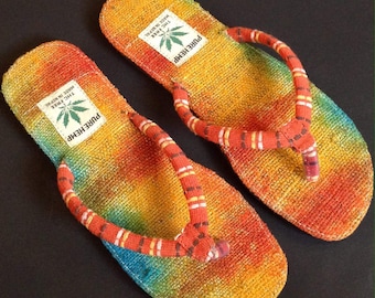 Chinelo de dedo de cânhamo tie-dye