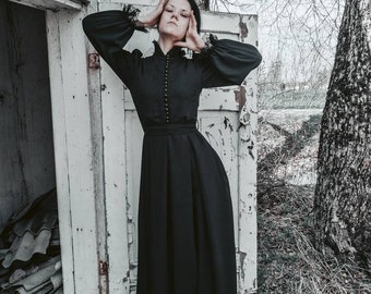 Black maxi vintage witchy gothic dress "Dance in the Night"