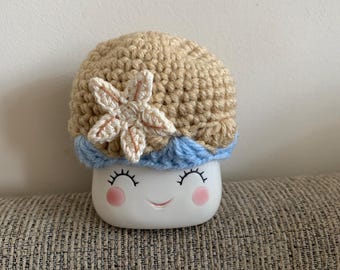 Crochet starfish marshmallow mug hat