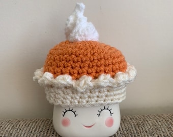 Crochet pumpkin pie marshmallow mug hat