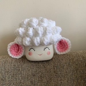 Crochet lamb marshmallow mug hat