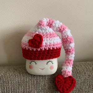 Crochet valentine marshmallow mug hat
