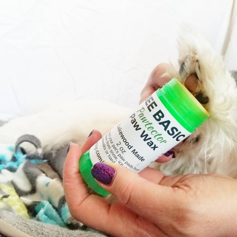 All Natural Paw Wax, Protects Pet Paws From Winter Snow, Ice and Salt