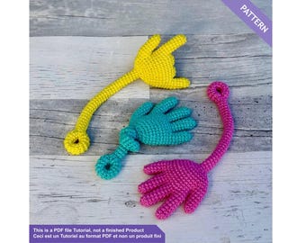 Sticky hand keychain crochet pattern PDF English/French - Low sew amigurumi