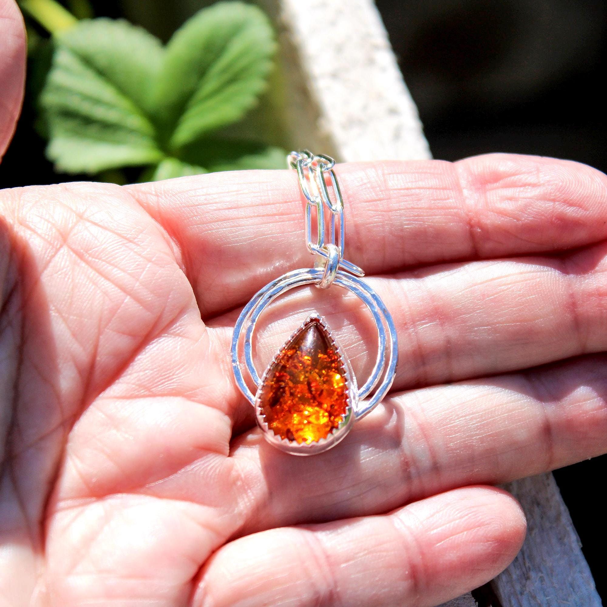 バルト海産琥珀のネックレス - Etsy 日本