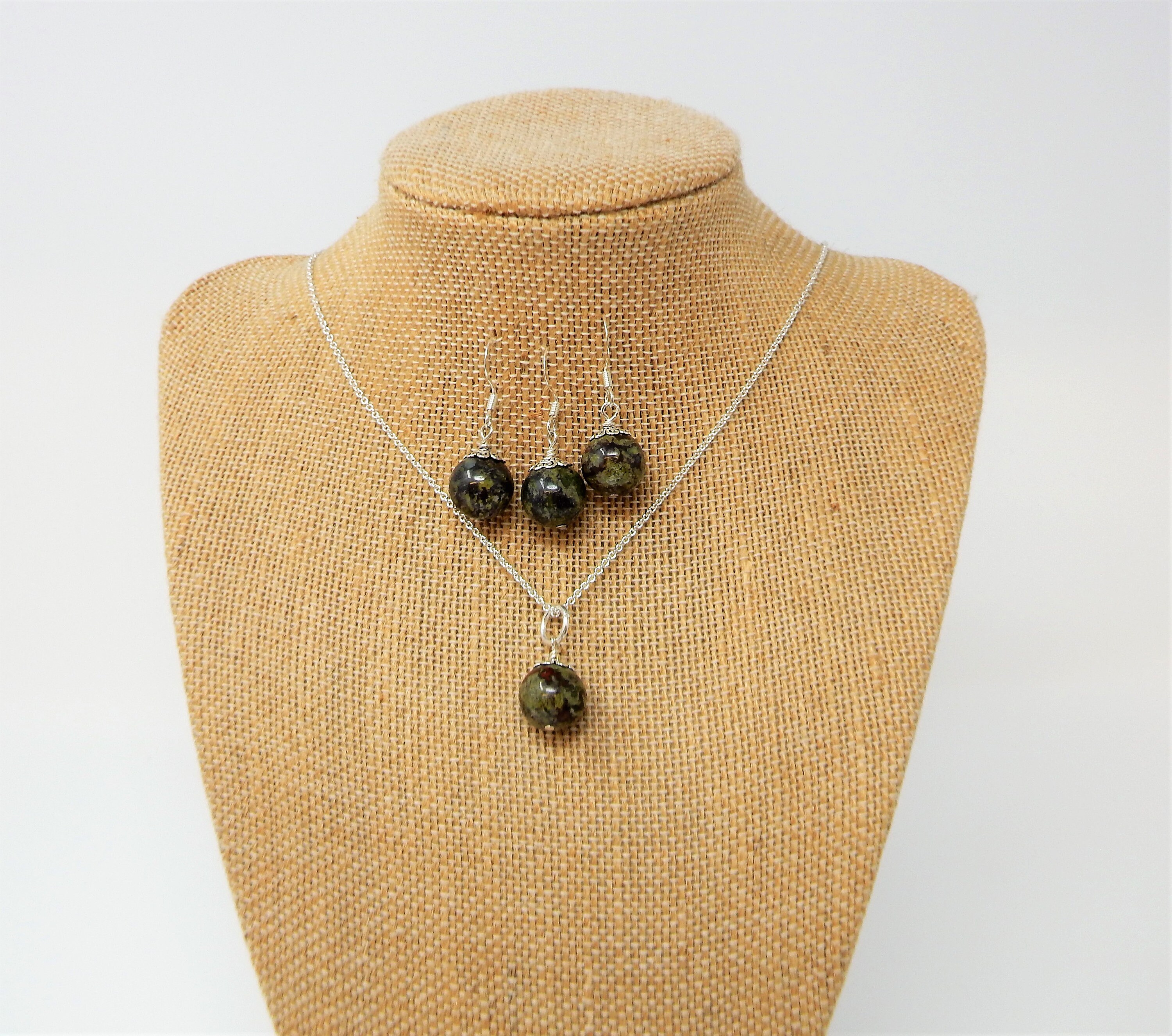 Jewellery Watches Dragon Blood Jasper Stone Pendant Necklace Choker Ladies Gift Reiki Healing Costume Necklaces And Pendants Rainx Cl Jewellery Watches Dragon Blood Jasper Stone Pendant Necklace Choker Ladies Gift Reiki Healing Costume Necklaces And Pendants Rainx Cl