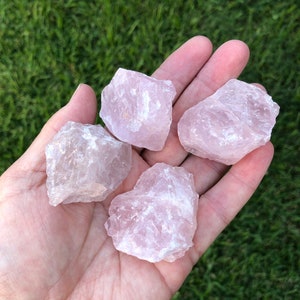 Raw Rose Quartz Metaphysical Protection Crystals for Spiritual Chakra Healing, Raw Pink Rose Quartz Crystal Represents Love and Fertility image 6